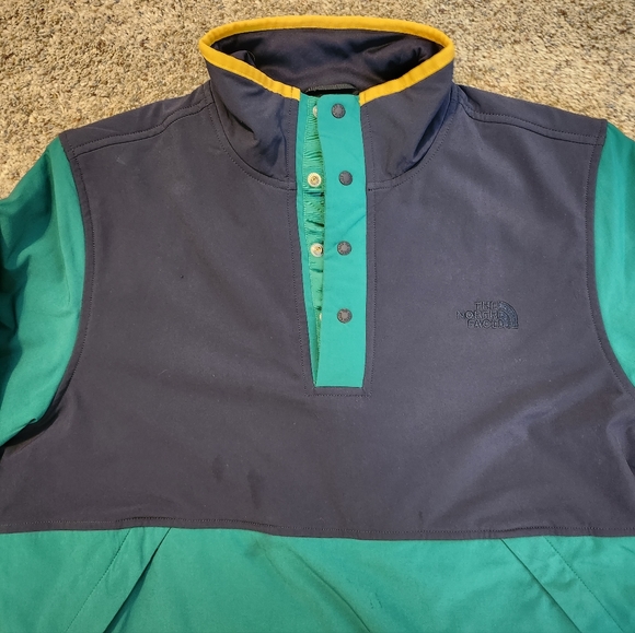 North Face Mountain Jacket - Picture 3 of 5